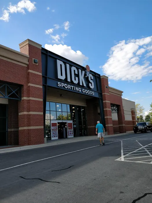DICK'S Sporting Goods Picture 5