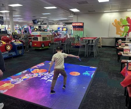 Chuck E. Cheese