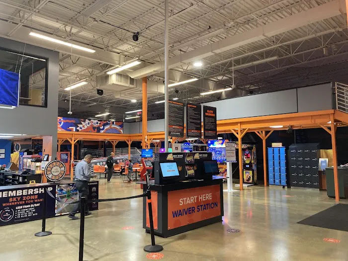 Sky Zone Trampoline Park Picture 7