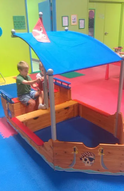 Off The Wall, Indoor Bounce & Party Place Picture 7