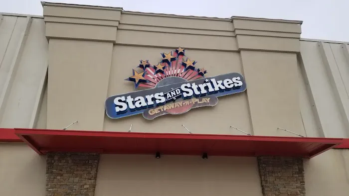 Stars and Strikes Picture 3
