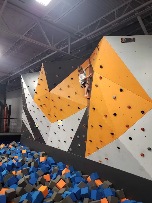 Sky Zone Trampoline Park Picture 6