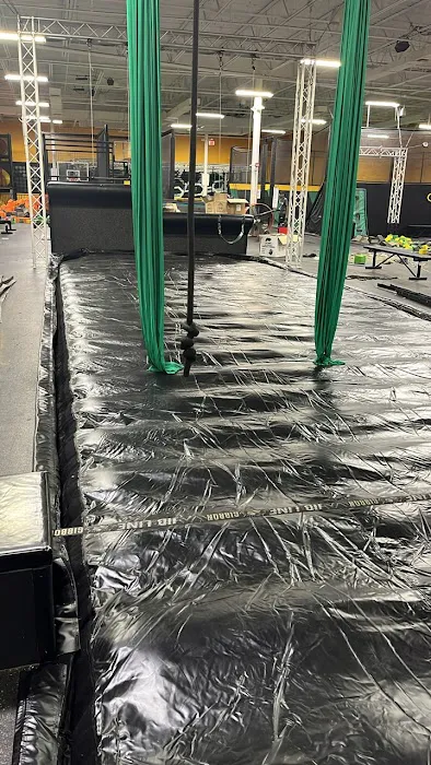Sky Zone Trampoline Park Picture 4