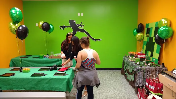 Sky Zone Trampoline Park Picture 2