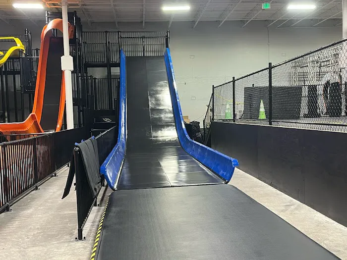 Sky Zone Trampoline Park Picture 9
