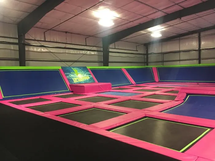 UpSurge Trampoline Park Picture 10