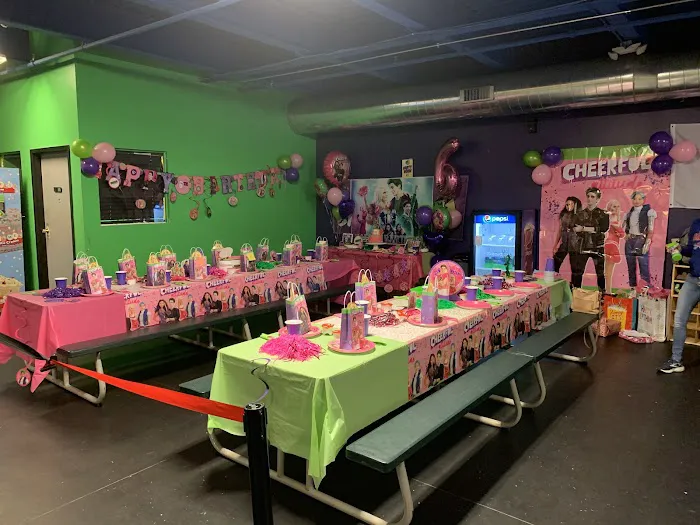 Get Air Trampoline Park Picture 7