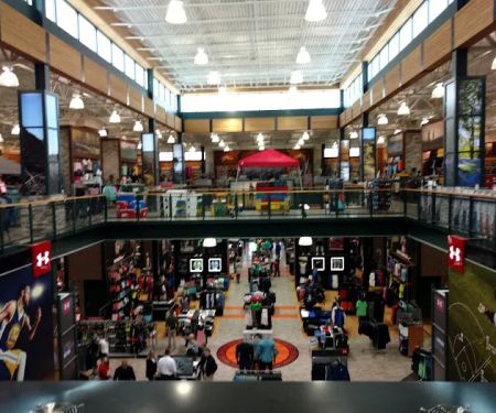 DICK'S Sporting Goods
