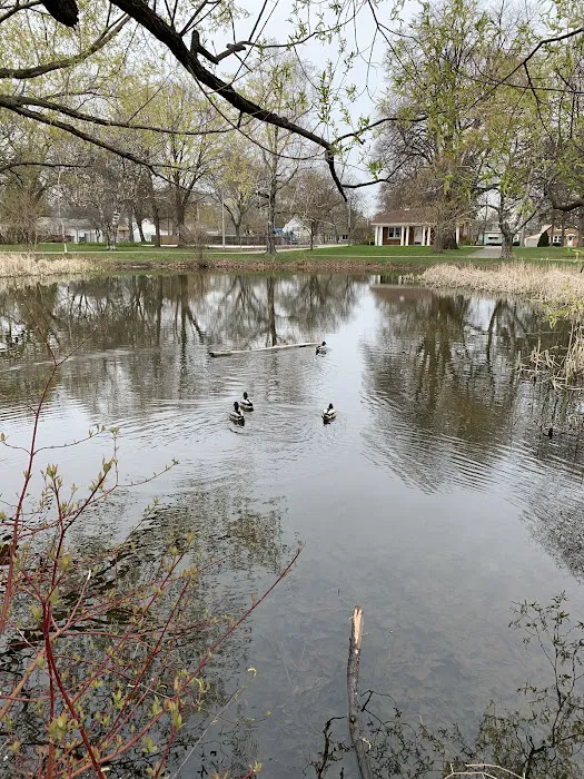 Saveland Park Picture 1