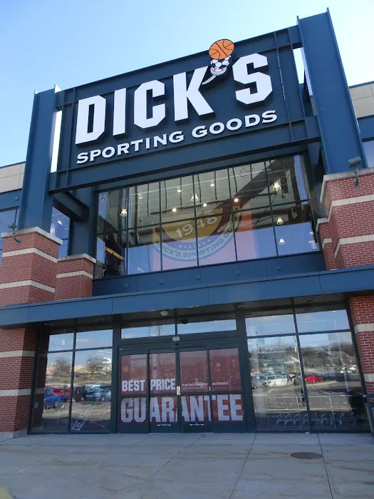 DICK'S Sporting Goods Picture 6
