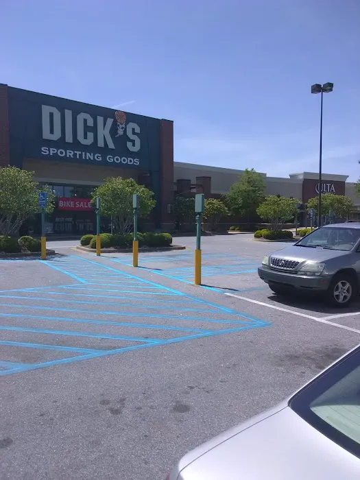 DICK'S Sporting Goods Picture 8