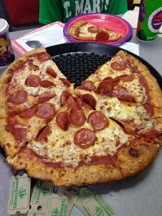 Chuck E. Cheese Picture 10