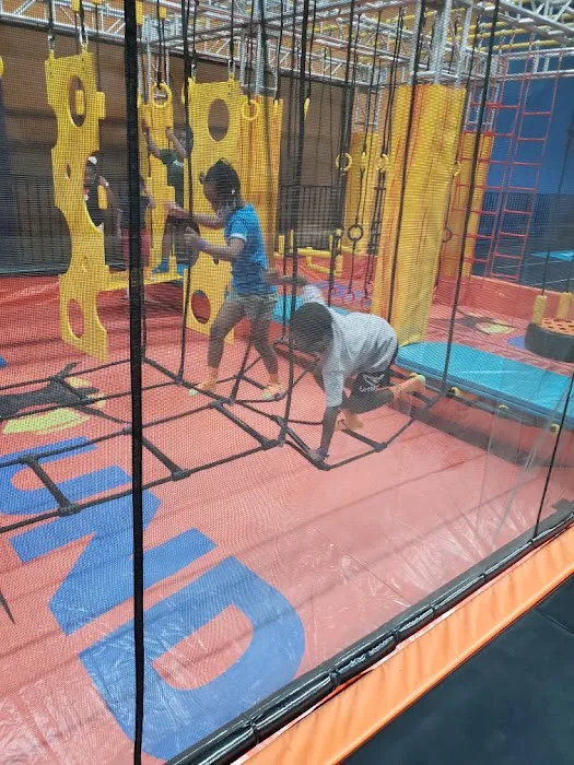 EVENT ZONA BOWL / REBOUND TRAMPOLINE PARK Picture 6