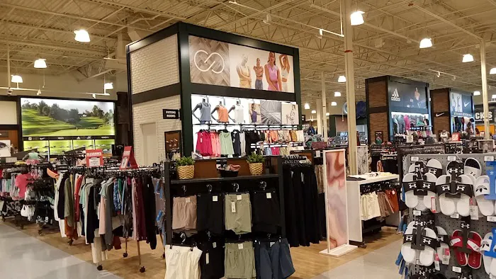 DICK'S Sporting Goods Picture 1