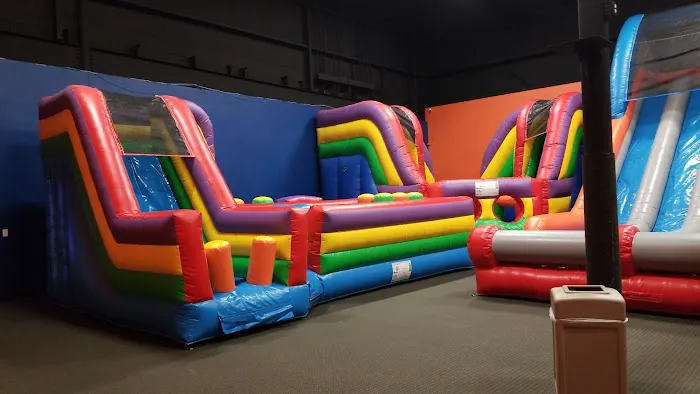 Rebound Trampoline Park & Event Zona Bowl - Tupelo Picture 3