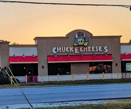 Chuck E. Cheese