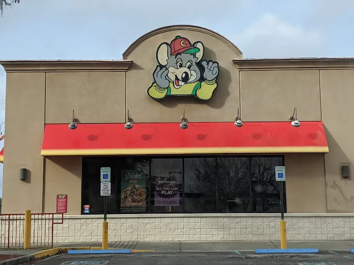 Chuck E. Cheese Picture 4