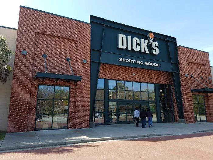 DICK'S Sporting Goods Picture 6