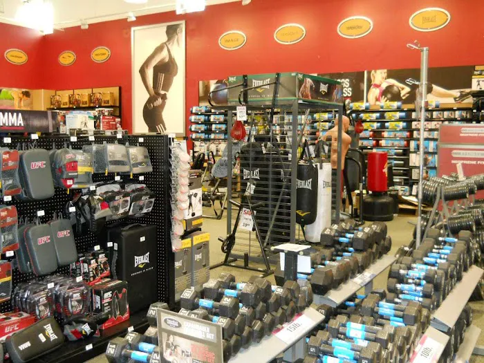 DICK'S Sporting Goods Picture 7