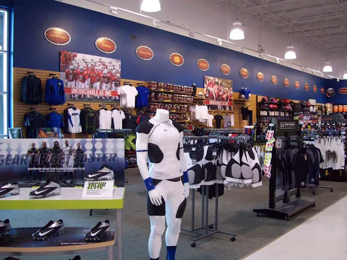 DICK'S Sporting Goods Picture 5