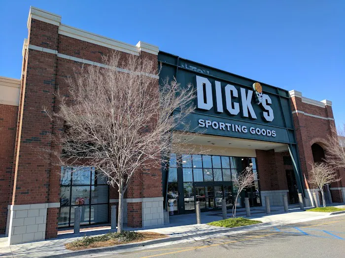 DICK'S Sporting Goods Picture 8