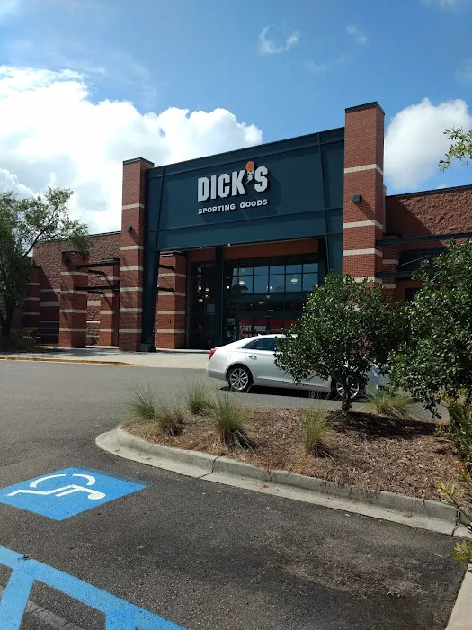 DICK'S Sporting Goods Picture 9