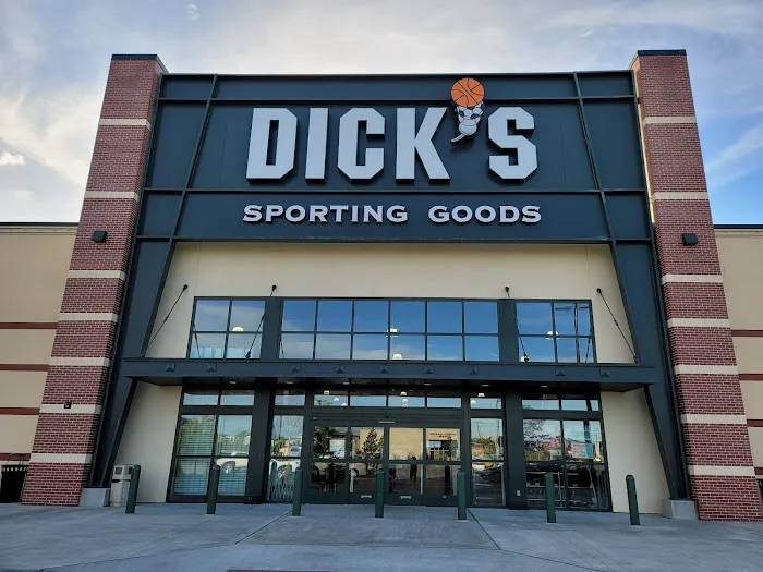 DICK'S Sporting Goods Picture 6