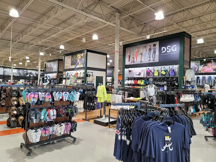 DICK'S Sporting Goods Picture 10