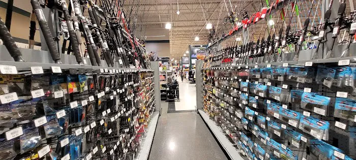 DICK'S Sporting Goods Picture 2