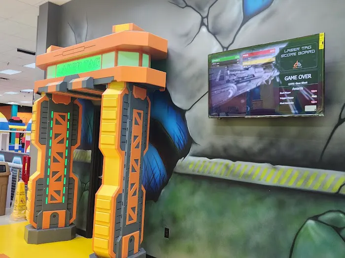 FlipZone Trampoline & Fun Park Picture 5