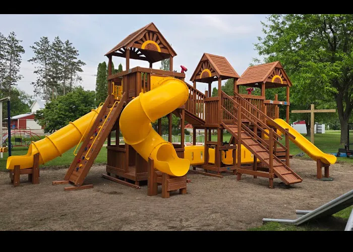 Rainbow Play Systems of NE Wisconsin Picture 8
