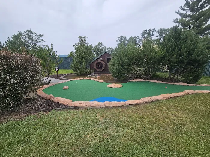 Sawmill Adventure Park - Trampoline Park & Mini Golf Picture 7