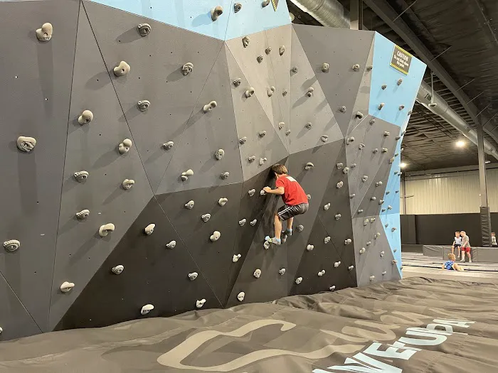 Sawmill Adventure Park - Trampoline Park & Mini Golf Picture 5