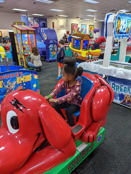 Chuck E. Cheese Picture 1