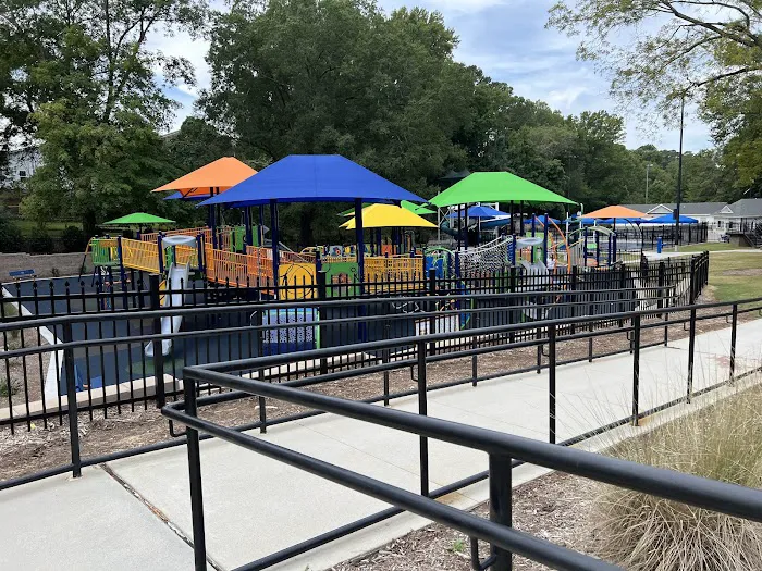 Holding Park Inclusive Playground Picture 8