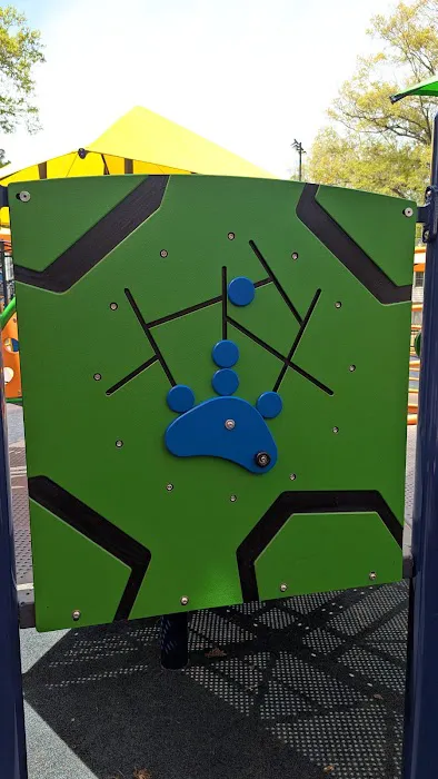 Holding Park Inclusive Playground Picture 4