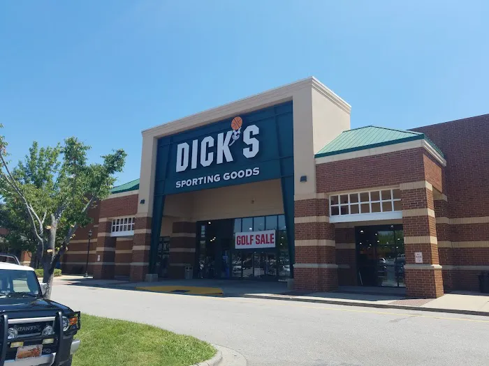 DICK'S Sporting Goods Picture 5