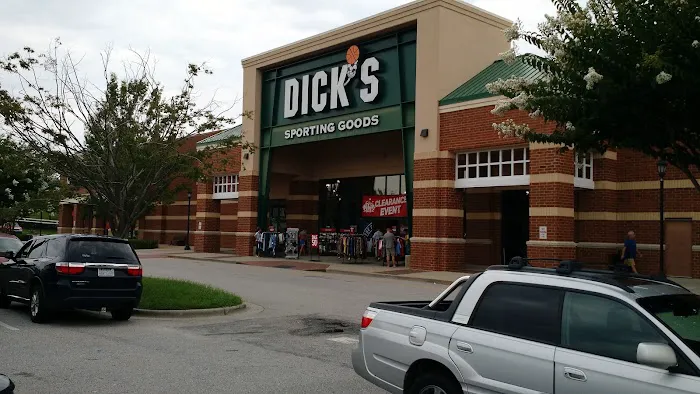 DICK'S Sporting Goods Picture 6