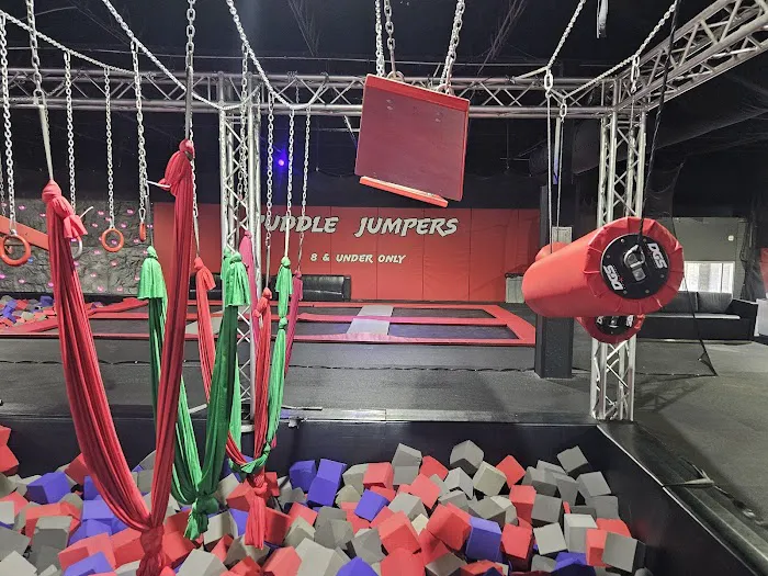 Recoil Trampoline Park Picture 3