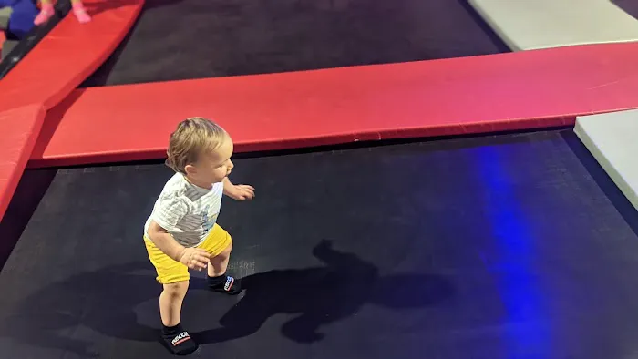 Recoil Trampoline Park Picture 6