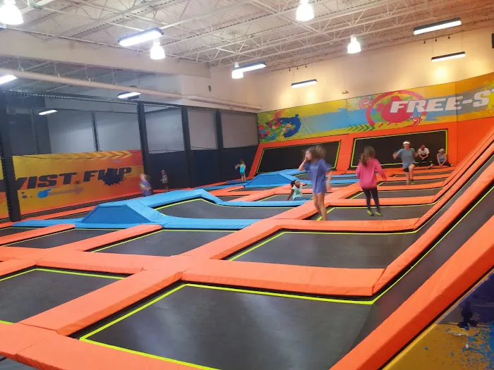 Urban Air Trampoline and Adventure Park Picture 4