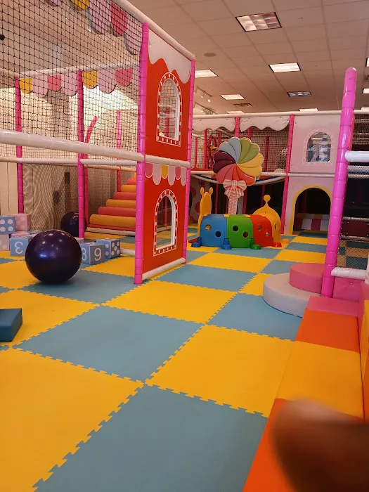 Indoor World Picture 7