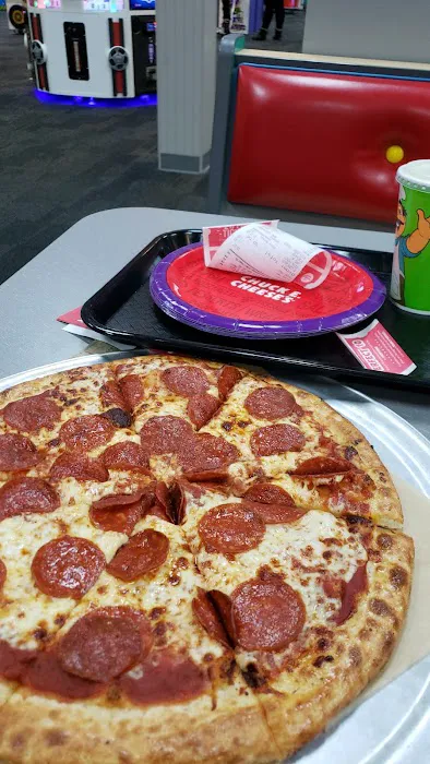 Chuck E. Cheese Picture 9