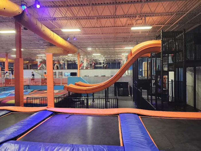 Sky Zone Trampoline Park Picture 2