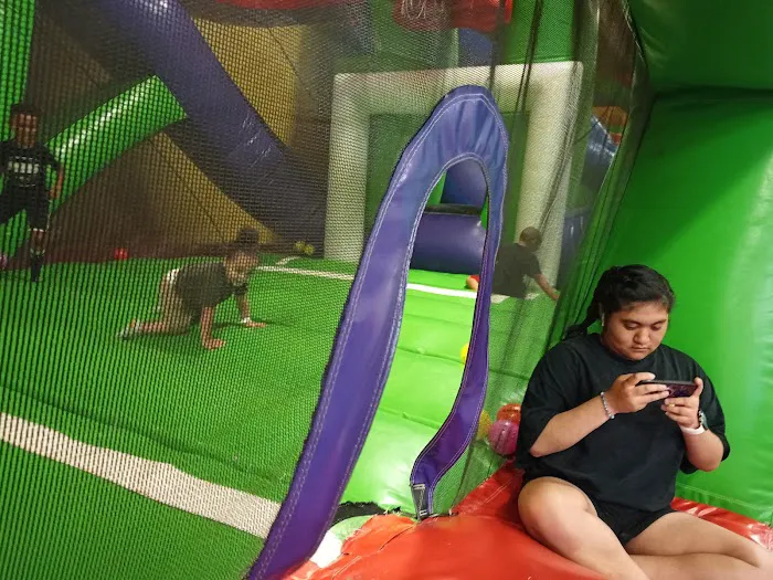 Bounce Parties and Games Picture 8