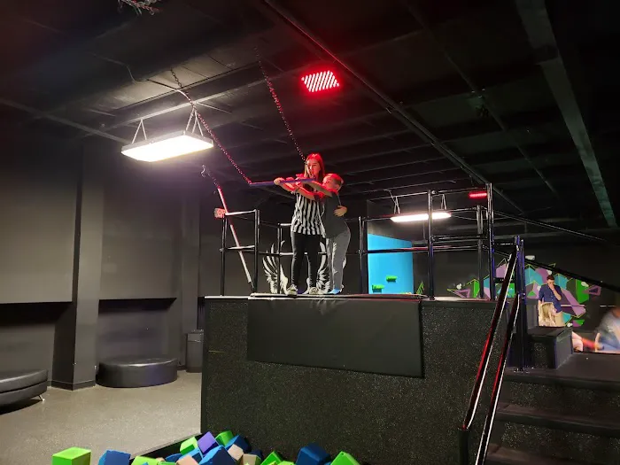 Sky Zone Trampoline Park Picture 4