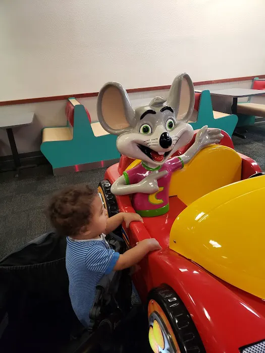 Chuck E. Cheese Picture 2
