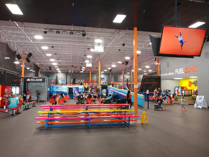 Sky Zone Trampoline Park Picture 4