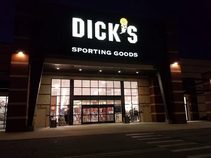 DICK'S Sporting Goods Picture 6