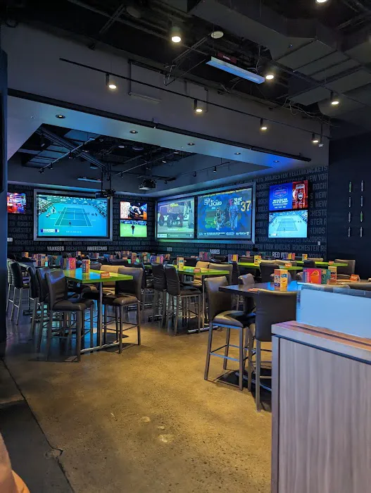 Dave & Buster's Rochester Picture 4